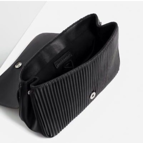 ✨ZARA✨Crossbody Chain Zipper Bag - Picture 5 of 7